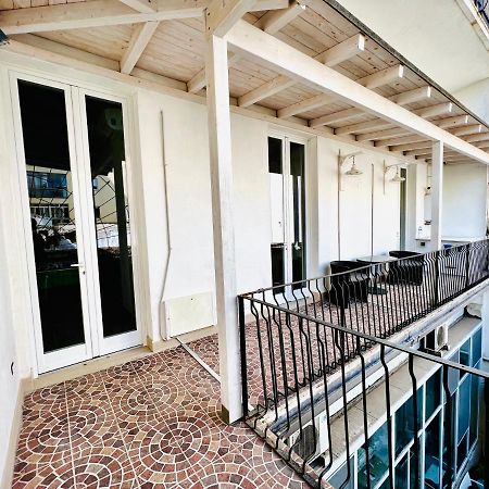 4Cats - Alloggio Incantevole In Centro Apartment เลชเช ภายนอก รูปภาพ